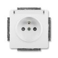 Swing® 5518G-A02352 B1 zásuvka jednonásobná s ochr. kolíkem, s clonkami, s popis. polem barva jasně bílá *ABB
