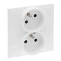 Niloé™ Step  zásuvka 2x2P+T cl.bílá  *863127 Legrand