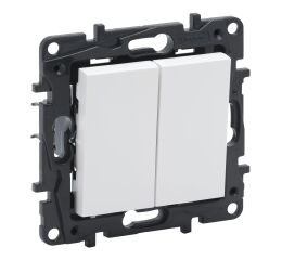 Niloé™ Step střídavý přepínač  č.6+6 bílá  *863108 Legrand