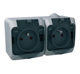 Cedar Plus IP44 - Zásuvka dvojnásobná 230V 16A 2P+PE, šedá s čirým krytem *WDE000624 Schneider
