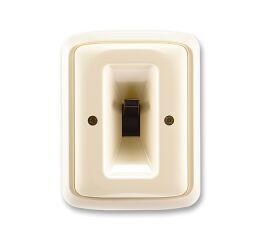 Tango 3425A-0344 C spínač trojpólový s krytem a instalační krabicí se sponou barva slonová kost *ABB