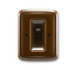 Tango 3425A-0344 H spínač trojpólový s krytem a instalační krabicí se sponou barva hnědá *ABB