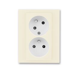 Levit® 5513H-C02357 17 zásuvka dvojnásobná s ochr. kolíky, s clonkami, s natočenou dutinou barva  slonová kost / bílá * ABB