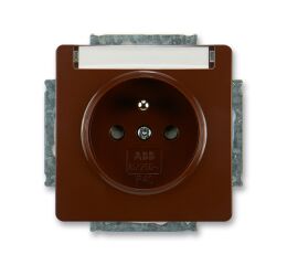 Swing® 5518G-A02352 H1 zásuvka jednonásobná s ochr. kolíkem, s clonkami, s popis. polem barva hnědá *ABB