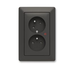 Zoni® 5593T-C02357 137 zásuvka dvojnásobná, s clonkami, s natočenou dutinou, s ochranou před přepětím barva matná černá / bílá ABB