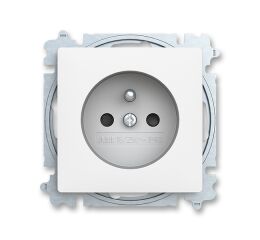 Zoni® 6619T-A06657 240 zásuvka jednonásobná, s clonkami matná barva bílá ABB
