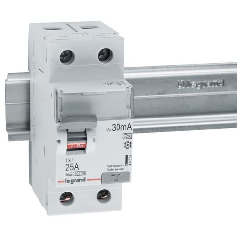 TX3 CHRÁN. 2P 25A 30MA A  *411559 Legrand