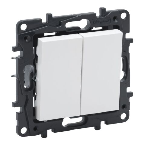 Niloé™ Step střídavý přepínač  č.6+6 bílá  *863108 Legrand
